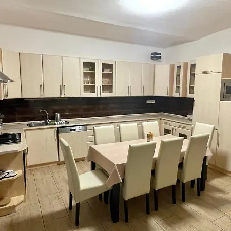 Lägenhet Arviz Szeged